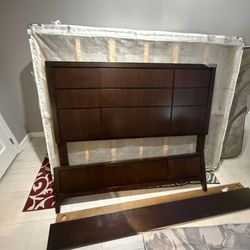Queen wood headboard, footboard, mattress and base