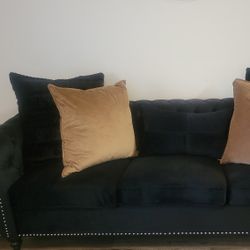 Like Brand Nw Black Velvet Couch