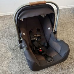 Nuna Car Seat 
