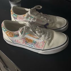 Vans Girls Size 4 