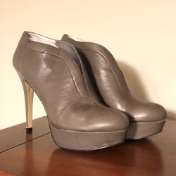 NINE WEST Booties Women's Size 7M Olive Green