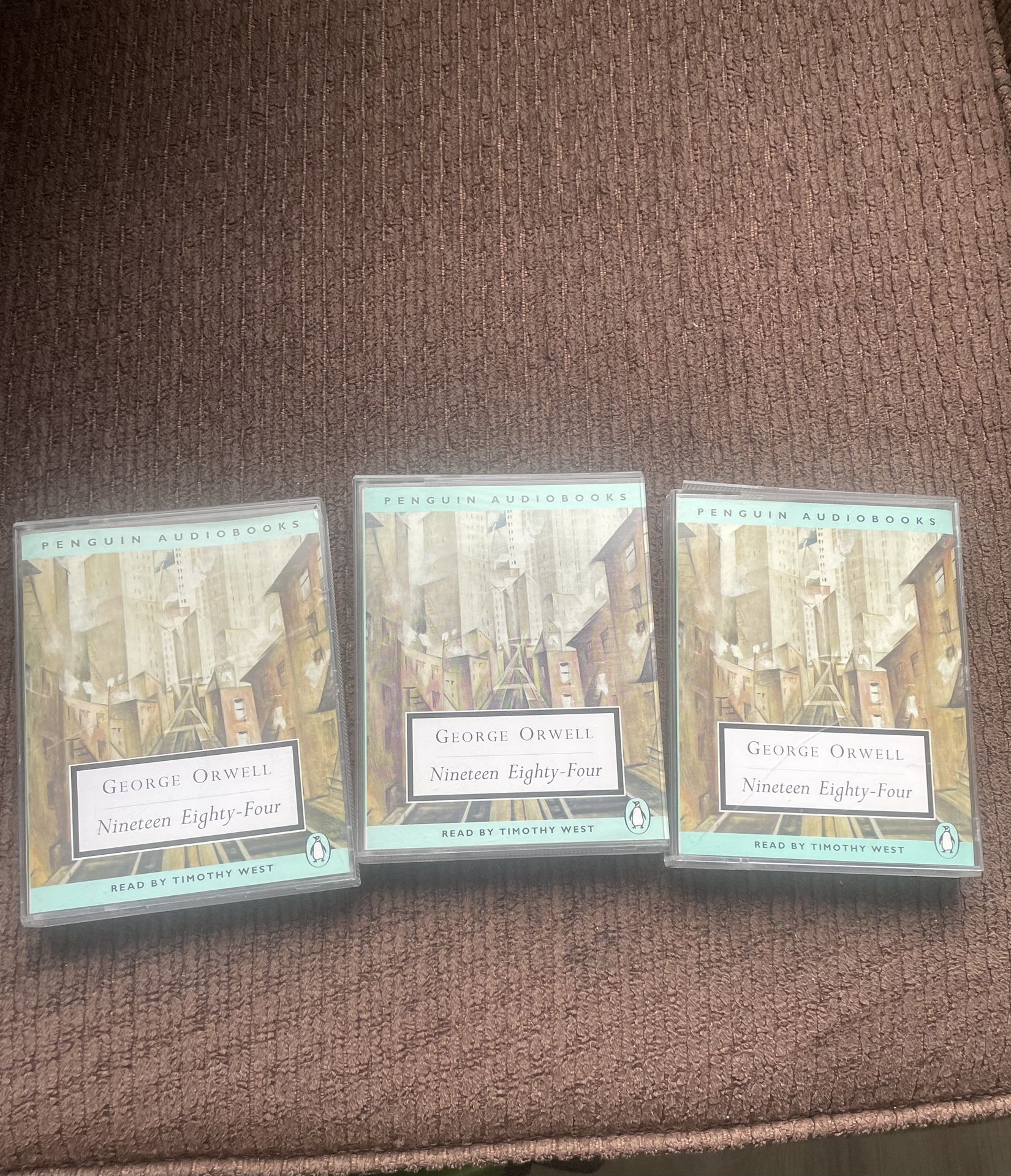Nineteen Eighty-Four George Orwell. Penguin audiobook 6 cassette