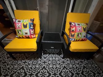 Outdoor table - 2 chairs - 2 pads - 2 Frenchie pillows- 1 large rug