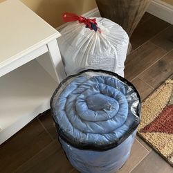2 Sleeping Bags