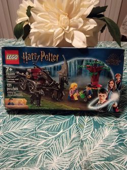 LEGO Harry Potter Hogwarts Carriage and Thestrals 76400