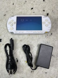 Sony PSP-1000 Handheld Console – White (Japanese Edition, Region Unlocked) – Fully Working w/ Charge