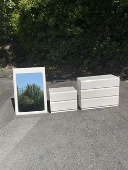 Vintage Postmodern Lane White Lacquered furniture set
