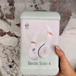 Beats Solo 4 