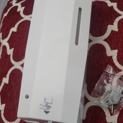 BRAND NEW AUTOMATIC TOUCHLESS SOAP DISPENSER