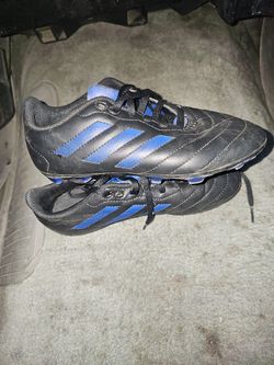 Youth Soccer Cleats Size 3