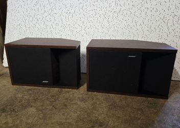 Vintage Bose 201 Series II Bookshelf Speakers Pair