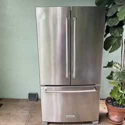Kitchen Aid Refrigerator 20 Cubic Feet