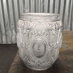 Flower Pot Gray And White  10 1/2 Till  7 1/2  Top  8 IN THE MIDDLE 