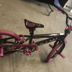 Razor 18 inch bike almost brand new