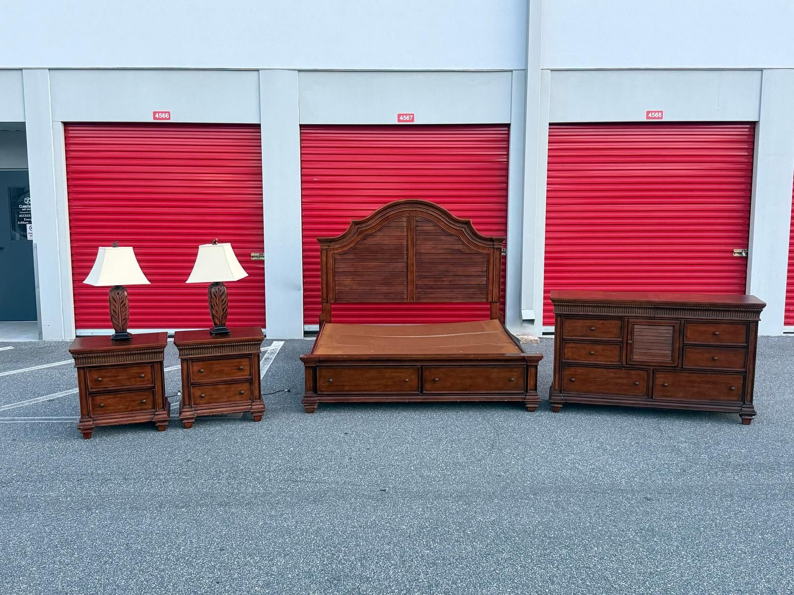 Wooden King bedroom set in great condition - need gone ASAP - Best offer