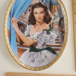 N. Peoria Jewel of the South collector plate  Gone With the Wind Cameo Memories collection The Bradford Exchange Description Has Location Options 
