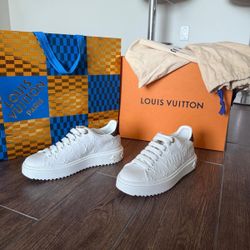 Louis Vuitton Time Out Sneaker