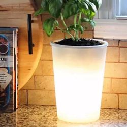 Lightscapes Illuminated Self-Watering 9 x 6.5" Planter With Remote White 