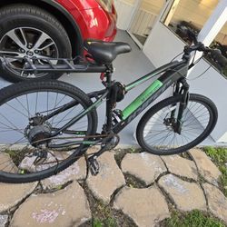 Hyper Electric Bike. Needs New Motor. $100. Throwing In Brake Pads For Free. 
