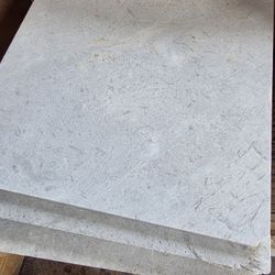 Smoke Tumbled Marble Tile - Mountain Mist