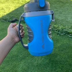 High Sierra Water Jug 64 Oz 