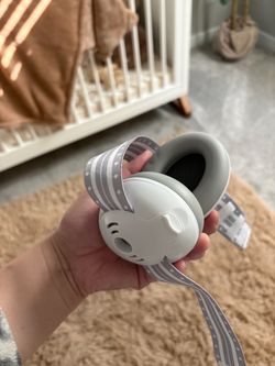 Baby noise cancellation : ear plugs