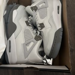 Jordan 4