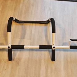 Pull Up Bar Door Frame 