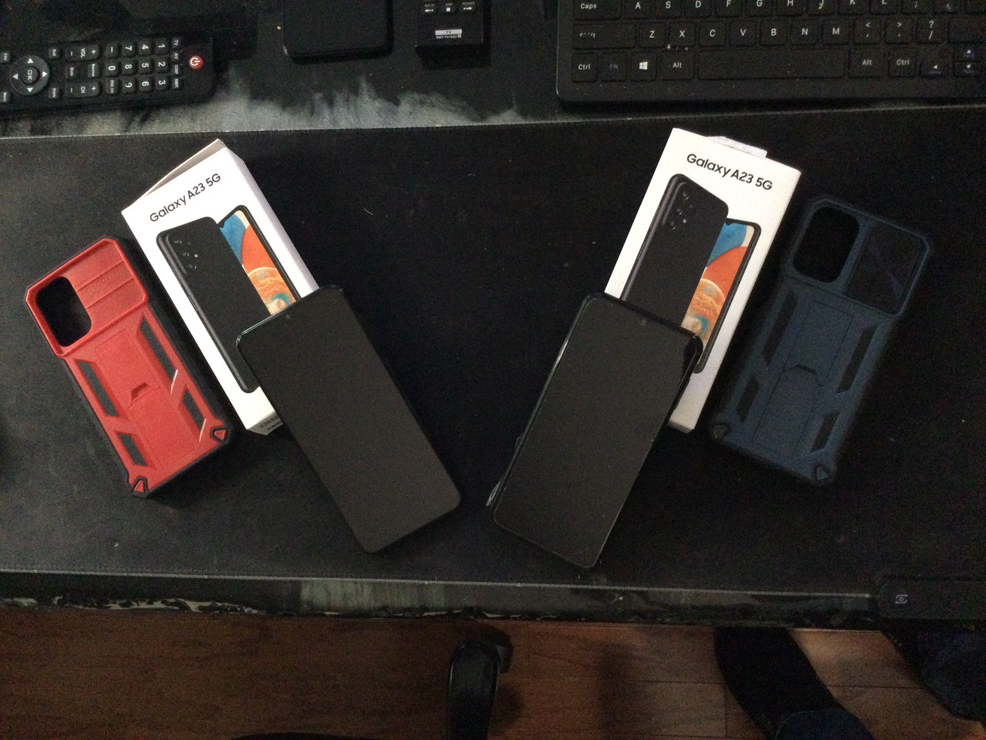 SET OF TWO SAMSUNG GALAXY A23 5G 64GB. LIKE NEW CONDITION /WITH PROTECTION CASING….HAS SCREEN PROTECTION…PLEASE READ DESCRIPTION BELOW