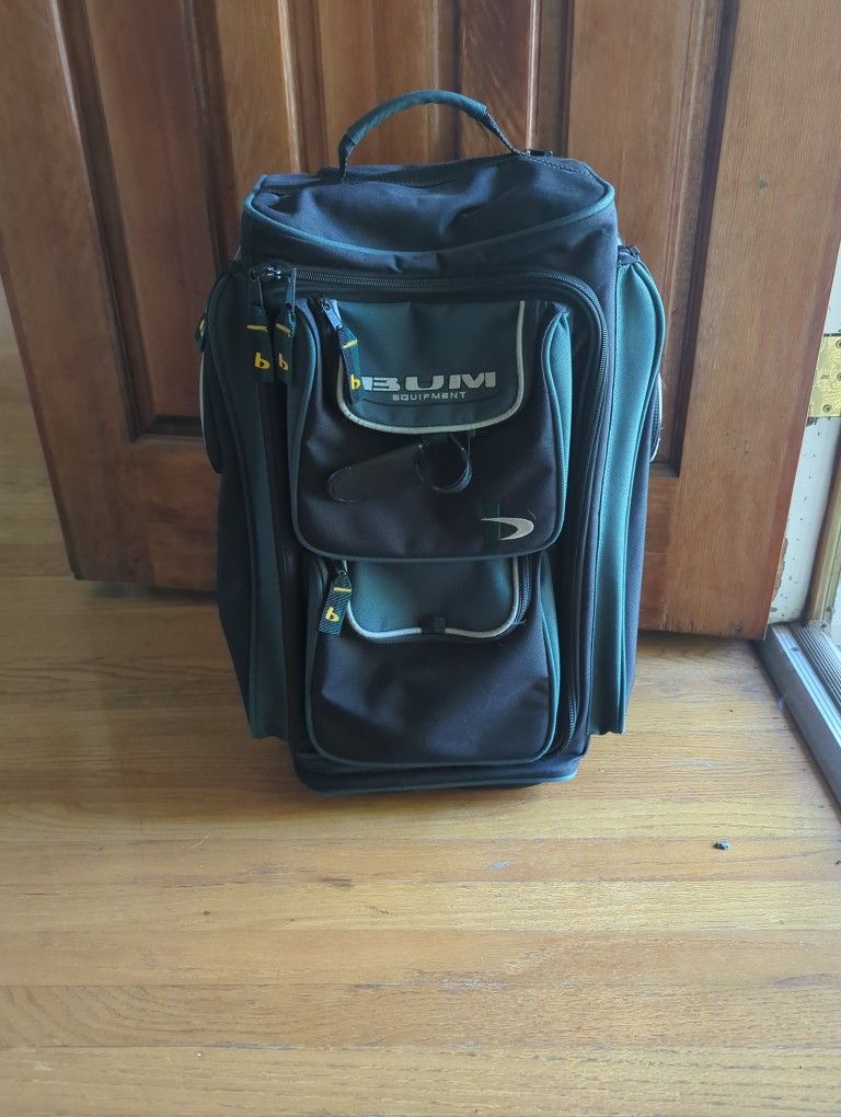 90s BUM Equipment Rolling Travel Bag