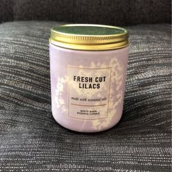 🍃 Fresh Cut Lilacs Single Wick Candle