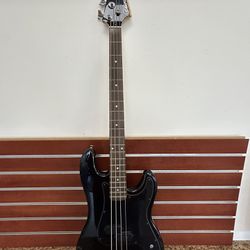 Silvertone Bass