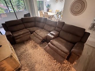 Electric sectional couch