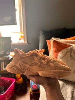 Woman’s adidas size 6