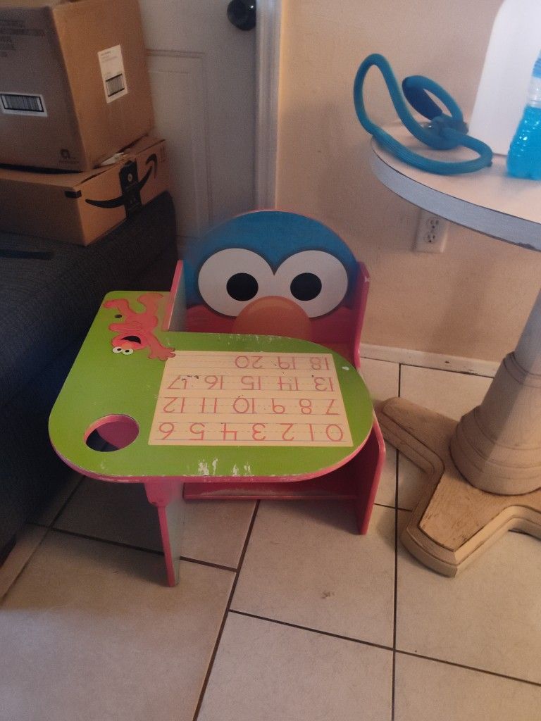 Elmo Table And Chair