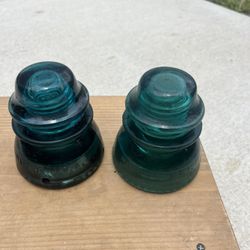 VINTAGE HEMINGRAY NO. 42 PRE-DRILLED BLUE GLASS INSULATOR   JY13