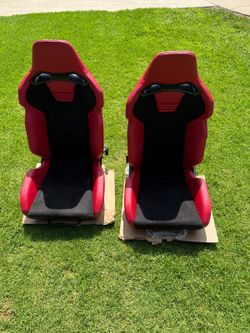 Universal Racing Bucket Seats