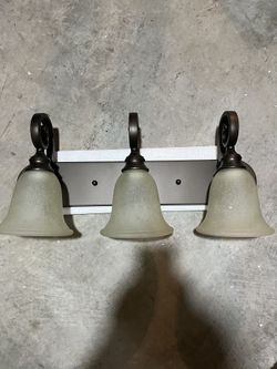 Three Bulb Vanity Light 