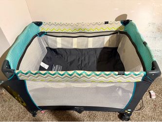 Baby crib