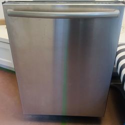 Dishwasher De Plato  🍽️ 