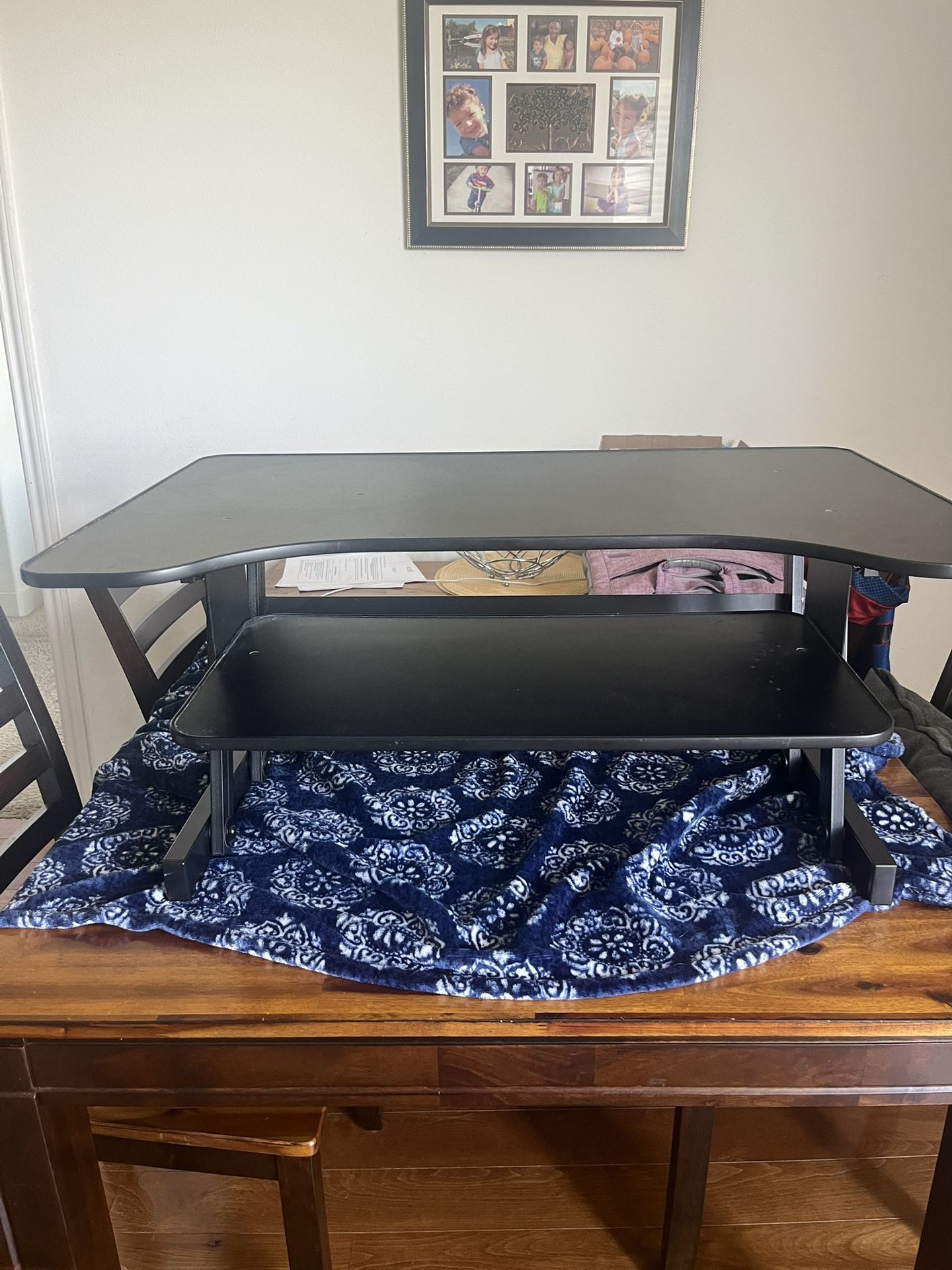 Standing desk