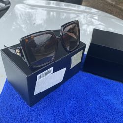 Gucci women’s Sunglasses 