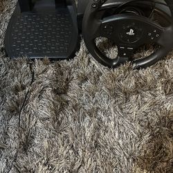 PS4 Wheel with Pedals 