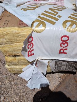R30 insulation four pieces 48x 22 / 1/2" $5.00