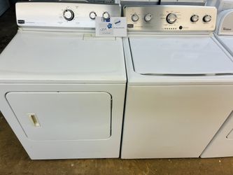Maytag washer and dryer set with 30 day warranty