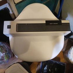 BOSE TV BLUE TOOTH SPEAKER RETAILS 279$