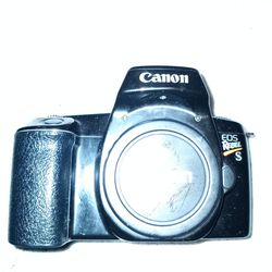 Canon EOS Rebel S 35mm Film Camera. Body Only