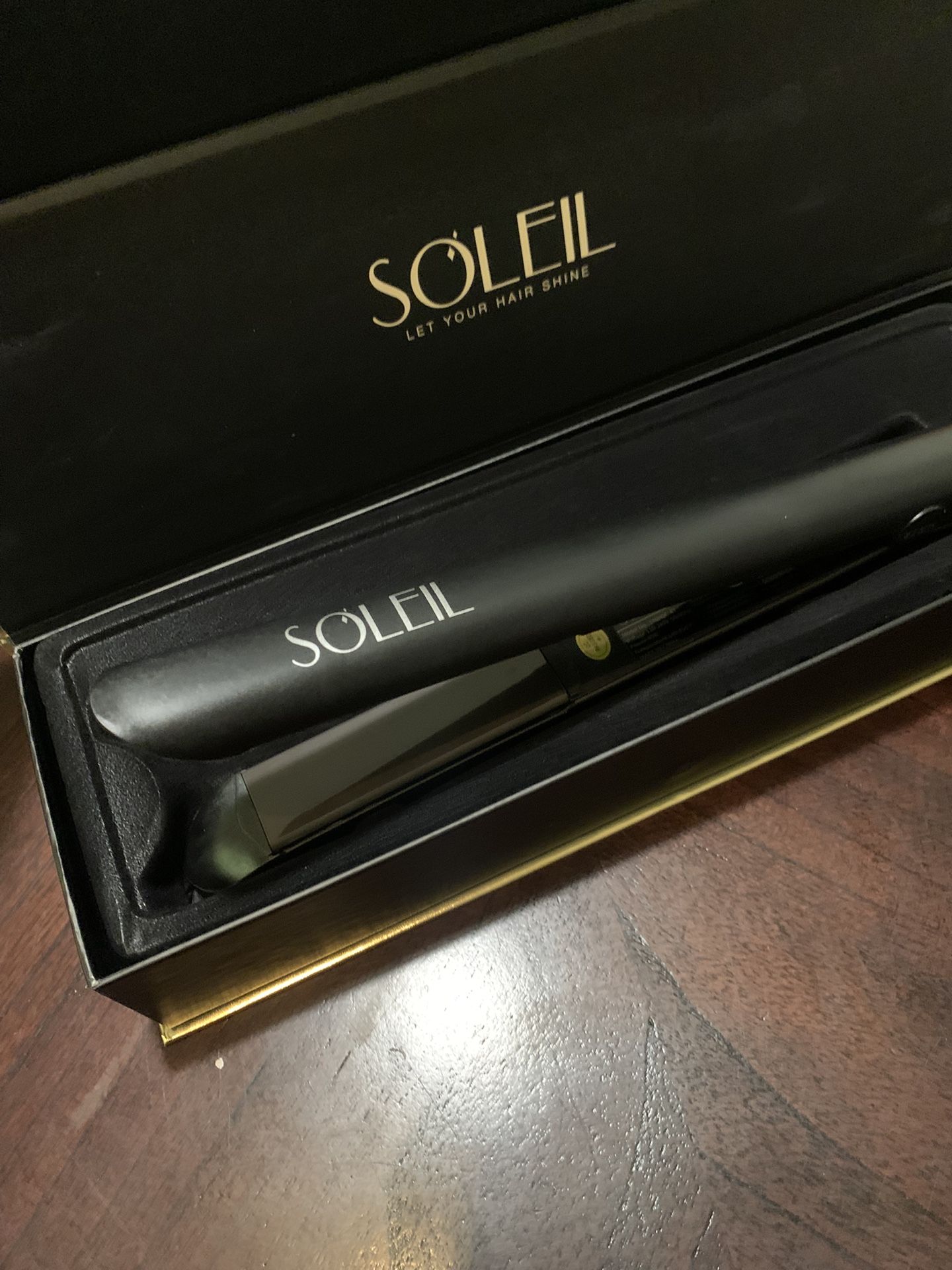 Soleil ceramic flat iron