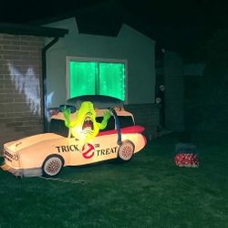 Ghostbusters ECTO-1 Car Inflatable With Slimer Halloween