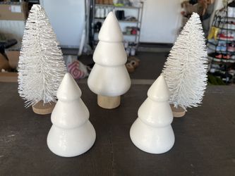 Set Of Small Christmas Trees 